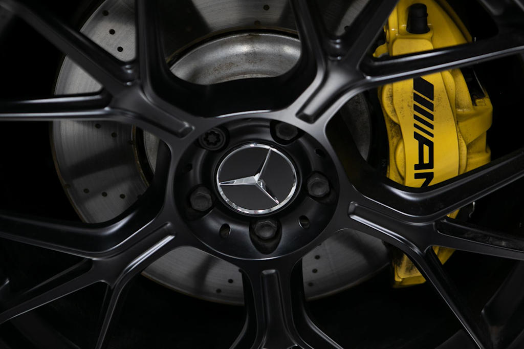 Thumbnail: 2024 Mercedes-Benz AMG GT - 17