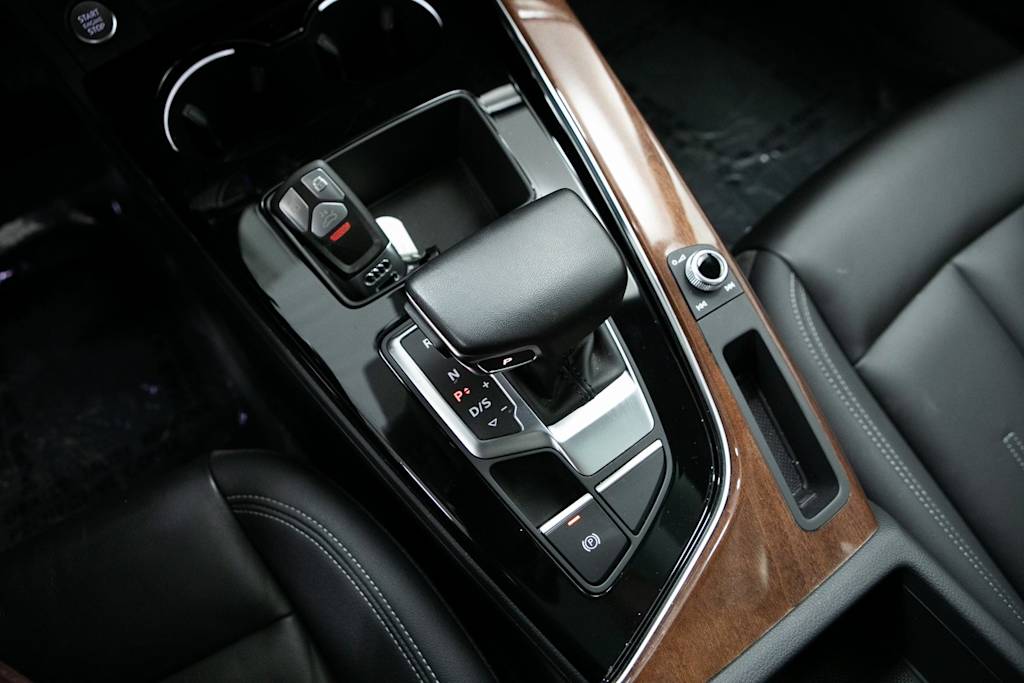 Thumbnail: 2023 Audi A4 - 15