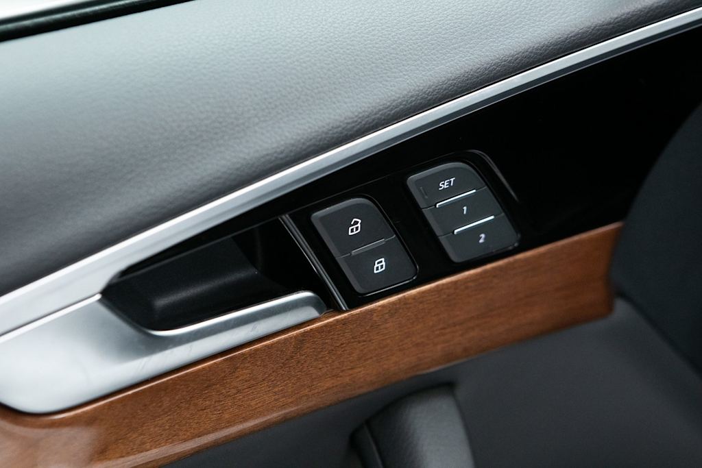 Thumbnail: 2023 Audi A4 - 25