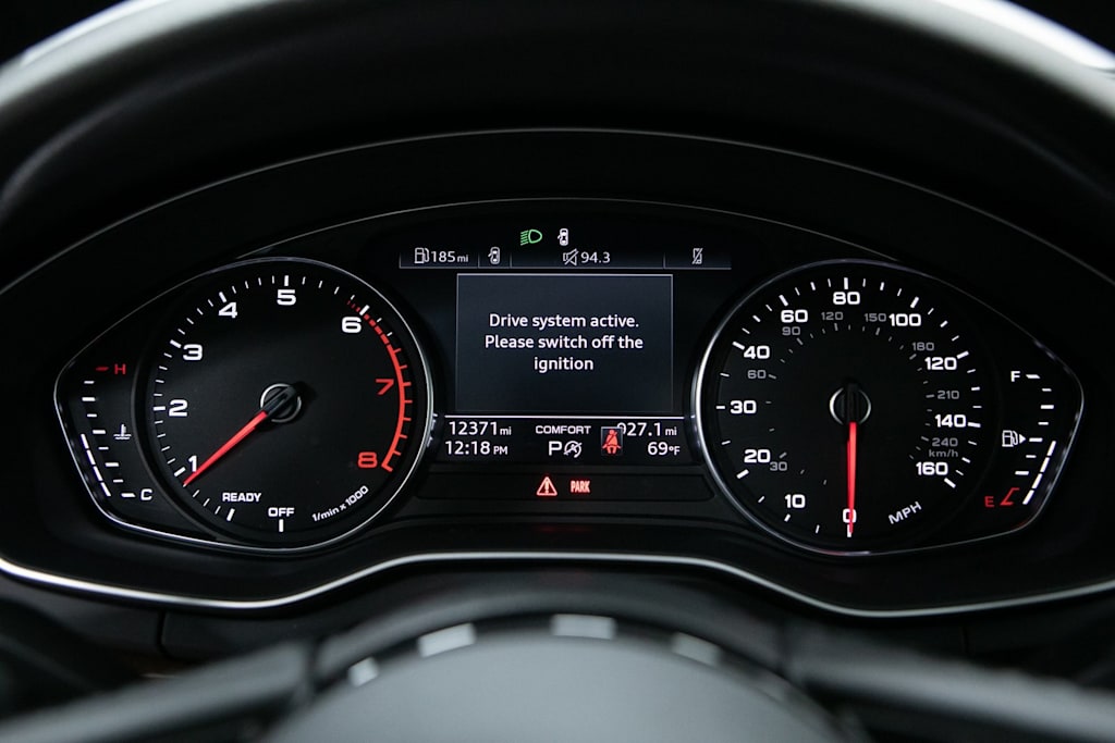 Thumbnail: 2023 Audi A4 - 16