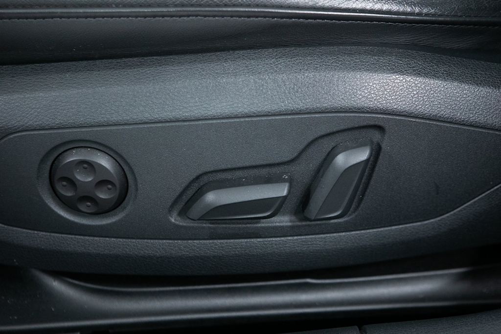 Thumbnail: 2023 Audi A4 - 23