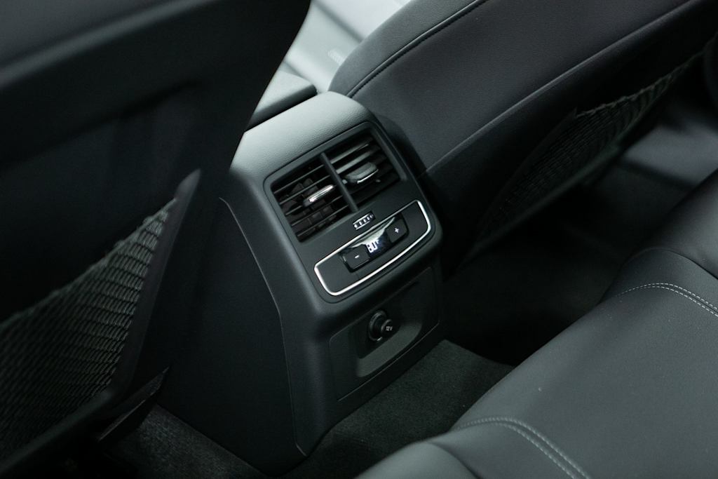 Thumbnail: 2023 Audi A4 - 30