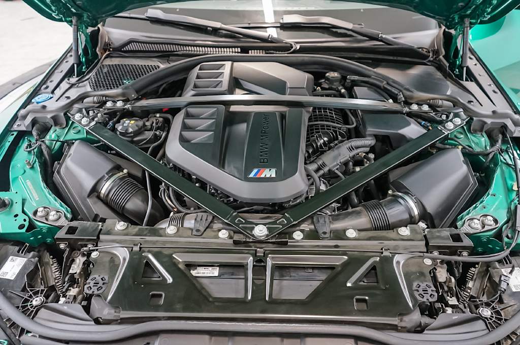 Thumbnail: 2025 BMW M4 - 8