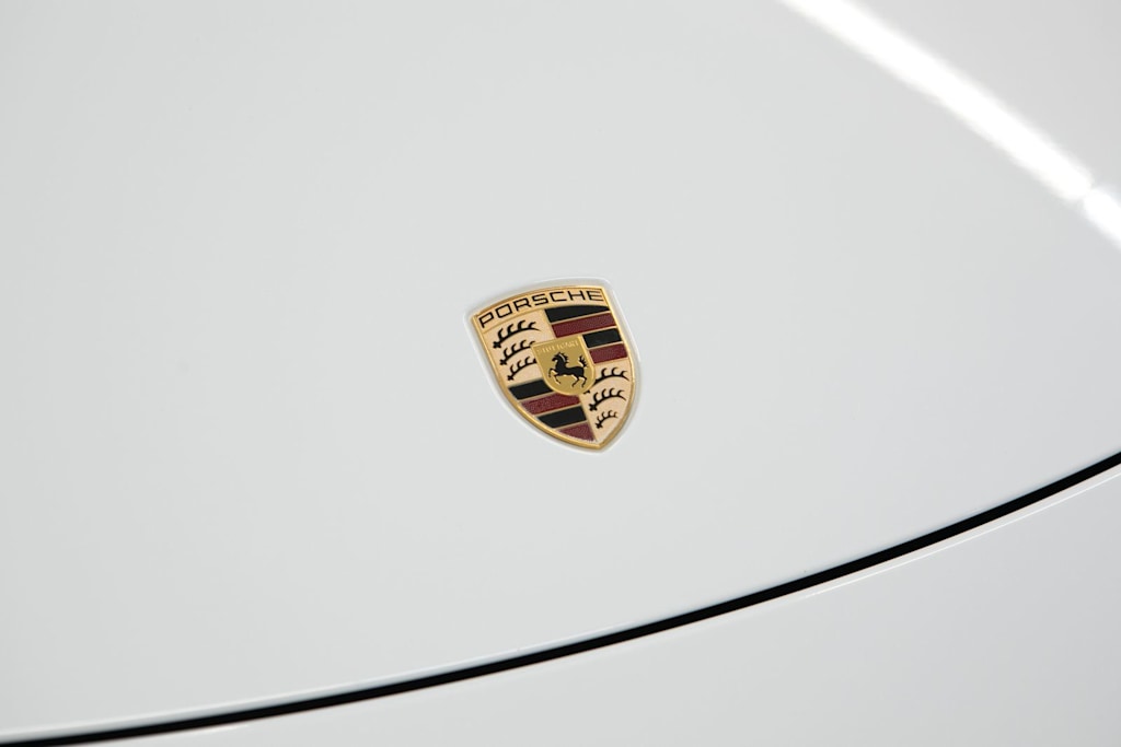 Thumbnail: 2016 Porsche 911 - 4