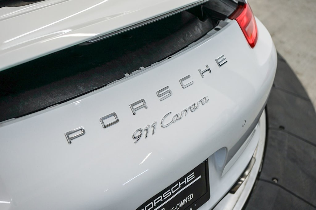 Thumbnail: 2016 Porsche 911 - 20