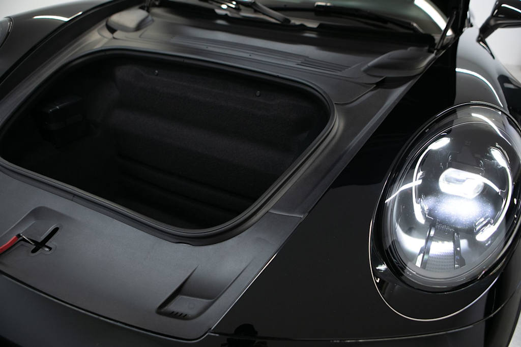 Thumbnail: 2025 Porsche 911 - 31