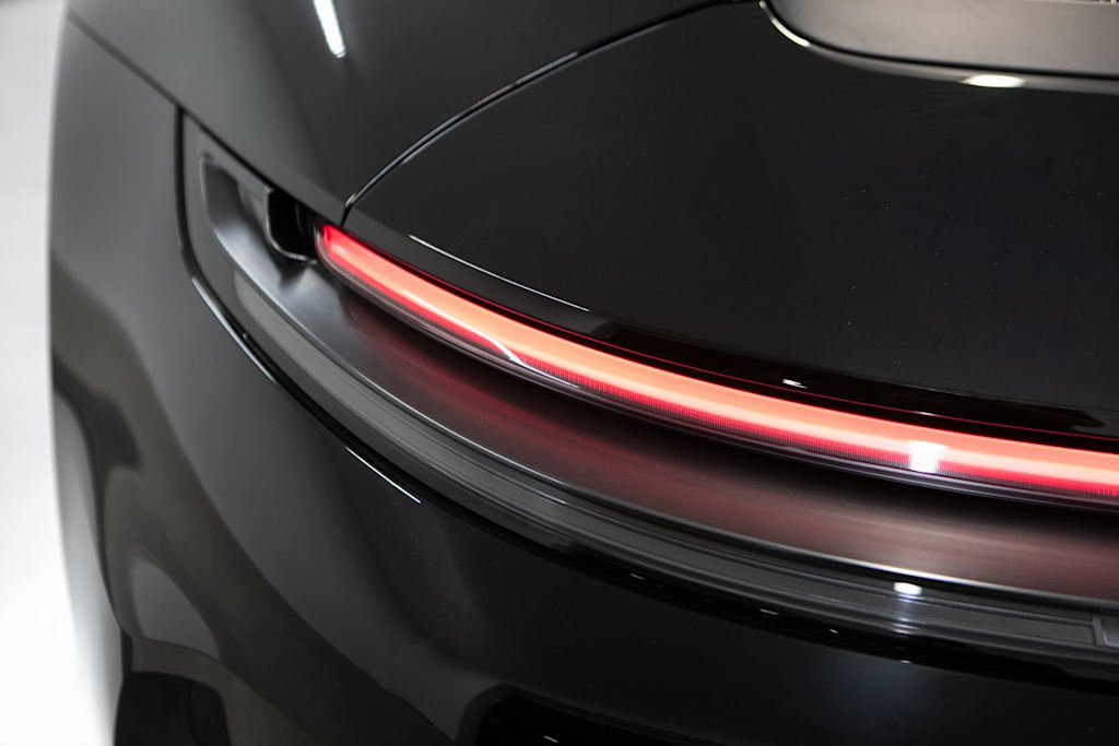 Thumbnail: 2025 Porsche 911 - 32