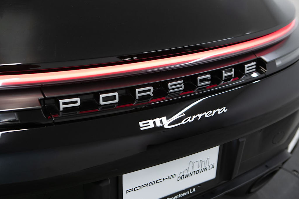 Thumbnail: 2025 Porsche 911 - 33