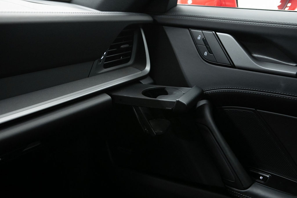 Thumbnail: 2025 Porsche 911 - 27