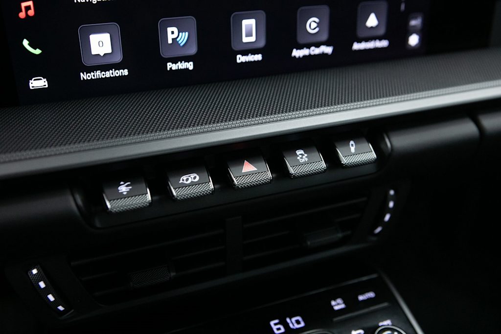 Thumbnail: 2025 Porsche 911 - 23