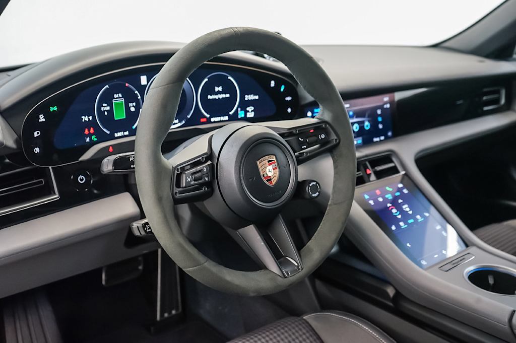 Thumbnail: 2026 Porsche Taycan - 2