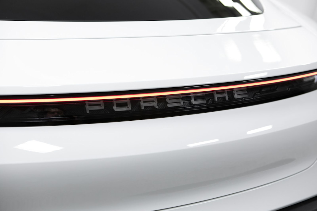 Thumbnail: 2026 Porsche Taycan - 21