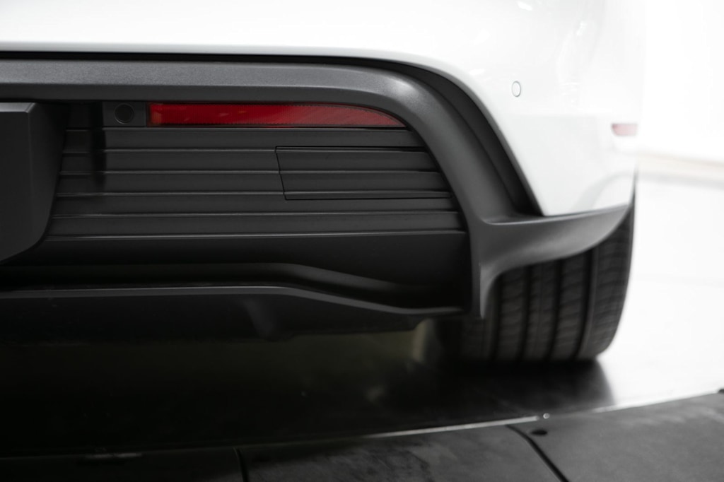 Thumbnail: 2026 Porsche Taycan - 22