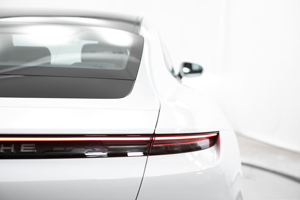 Thumbnail: 2026 Porsche Taycan - 23