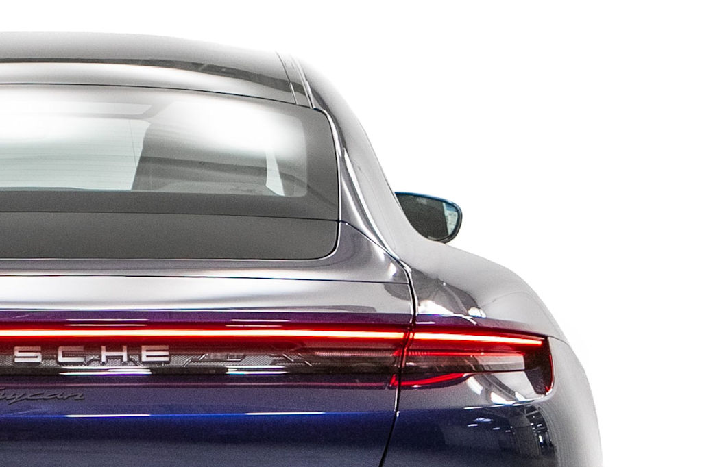 Thumbnail: 2026 Porsche Taycan - 26