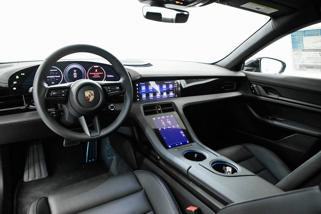 Thumbnail: 2026 Porsche Taycan - 8