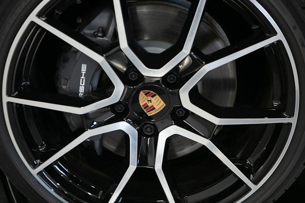 Thumbnail: 2026 Porsche Taycan - 7