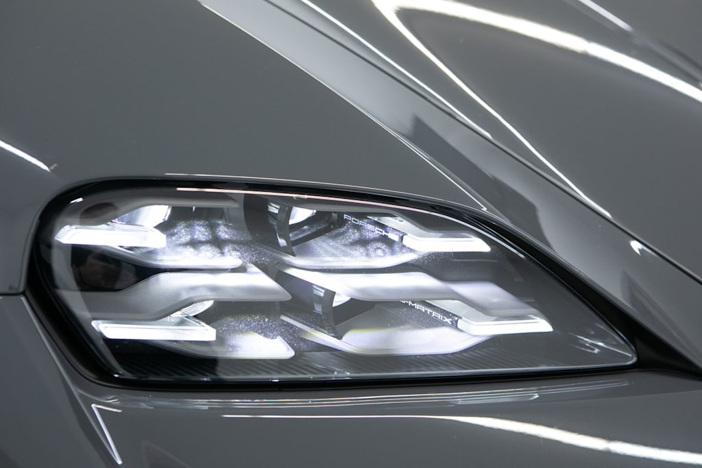 Thumbnail: 2026 Porsche Taycan - 23