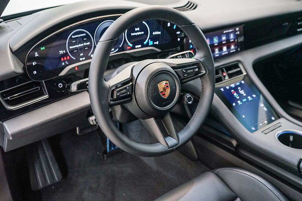 Thumbnail: 2026 Porsche Taycan - 2