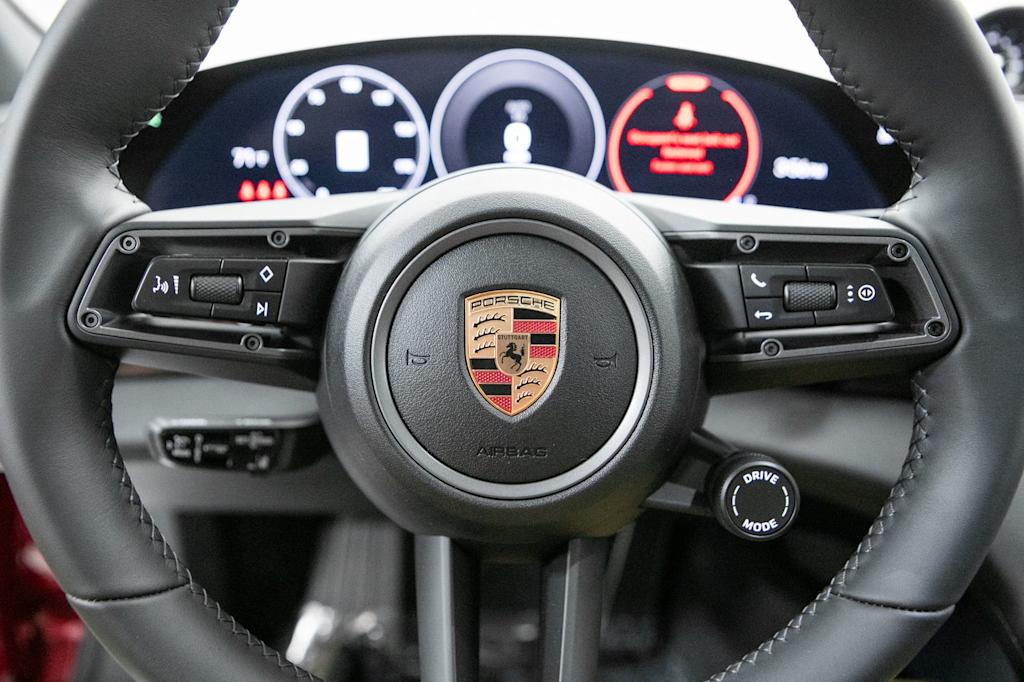 Thumbnail: 2026 Porsche Taycan - 18