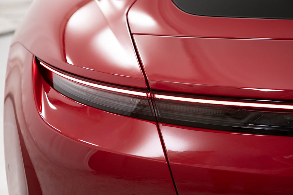 Thumbnail: 2026 Porsche Taycan - 19