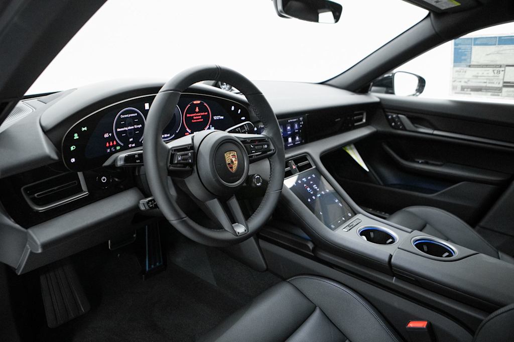 Thumbnail: 2026 Porsche Taycan - 2