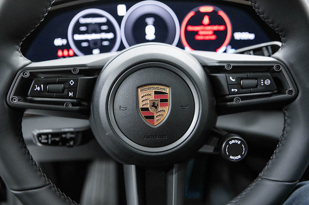Thumbnail: 2026 Porsche Taycan - 19
