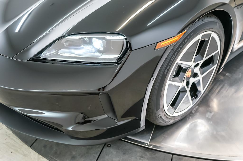 Thumbnail: 2026 Porsche Taycan - 23