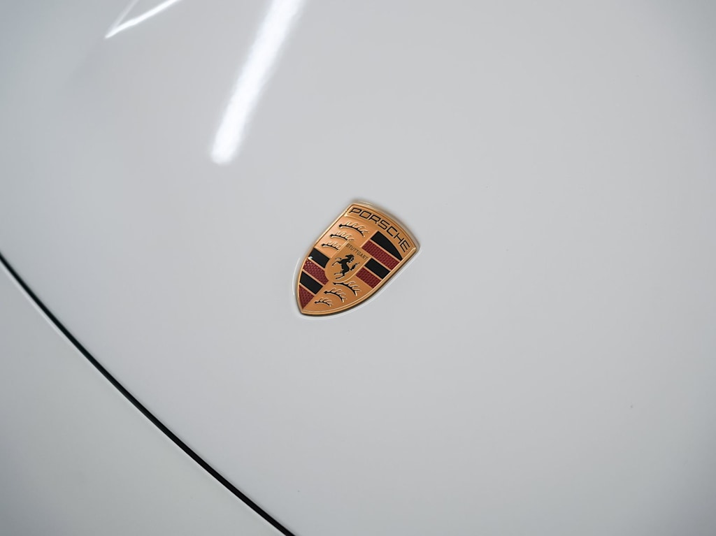 Thumbnail: 2026 Porsche Taycan - 20