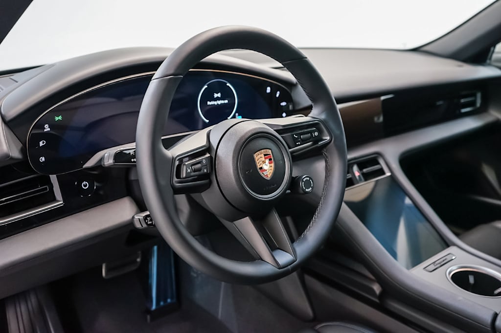Thumbnail: 2026 Porsche Taycan - 2