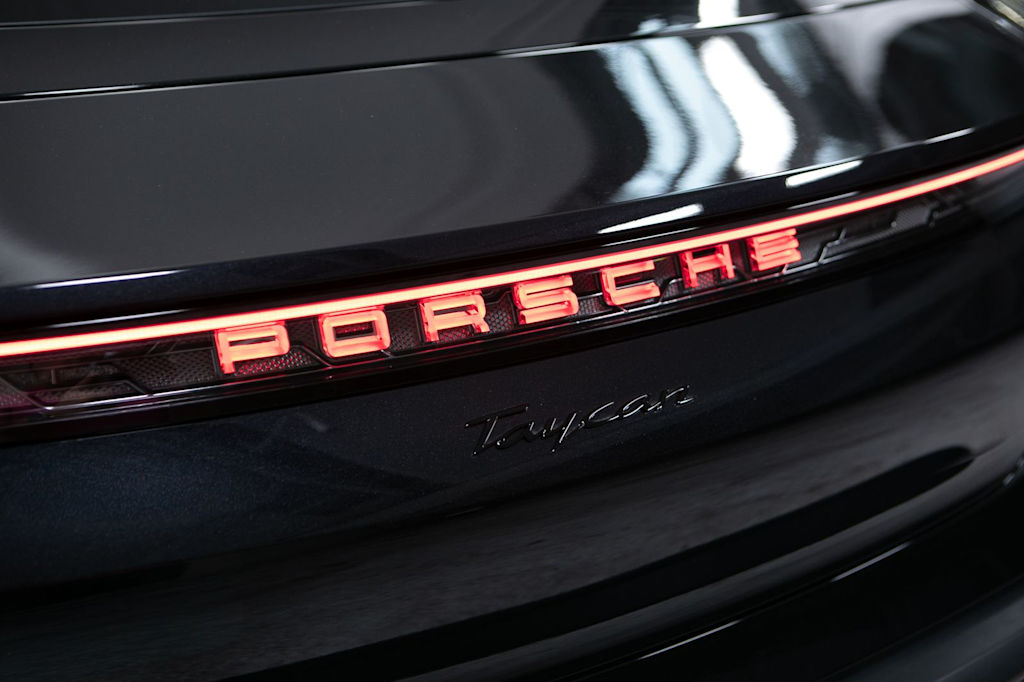 Thumbnail: 2026 Porsche Taycan - 23