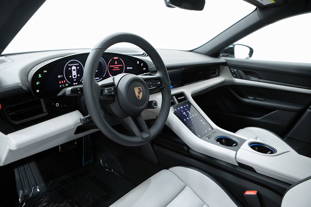 Thumbnail: 2026 Porsche Taycan - 2