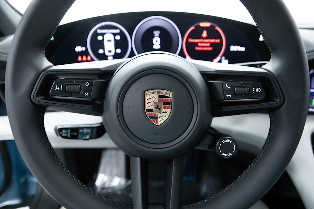 Thumbnail: 2026 Porsche Taycan - 16