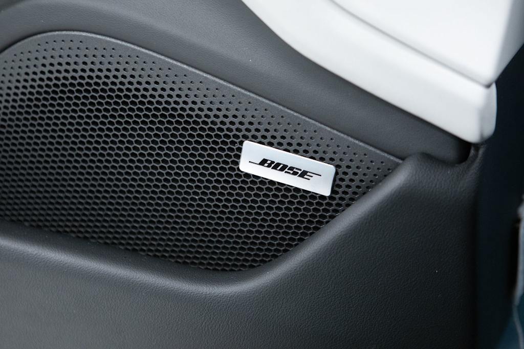 Thumbnail: 2026 Porsche Taycan - 30