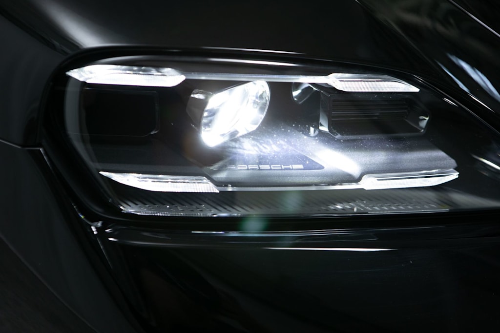 Thumbnail: 2026 Porsche Taycan - 22
