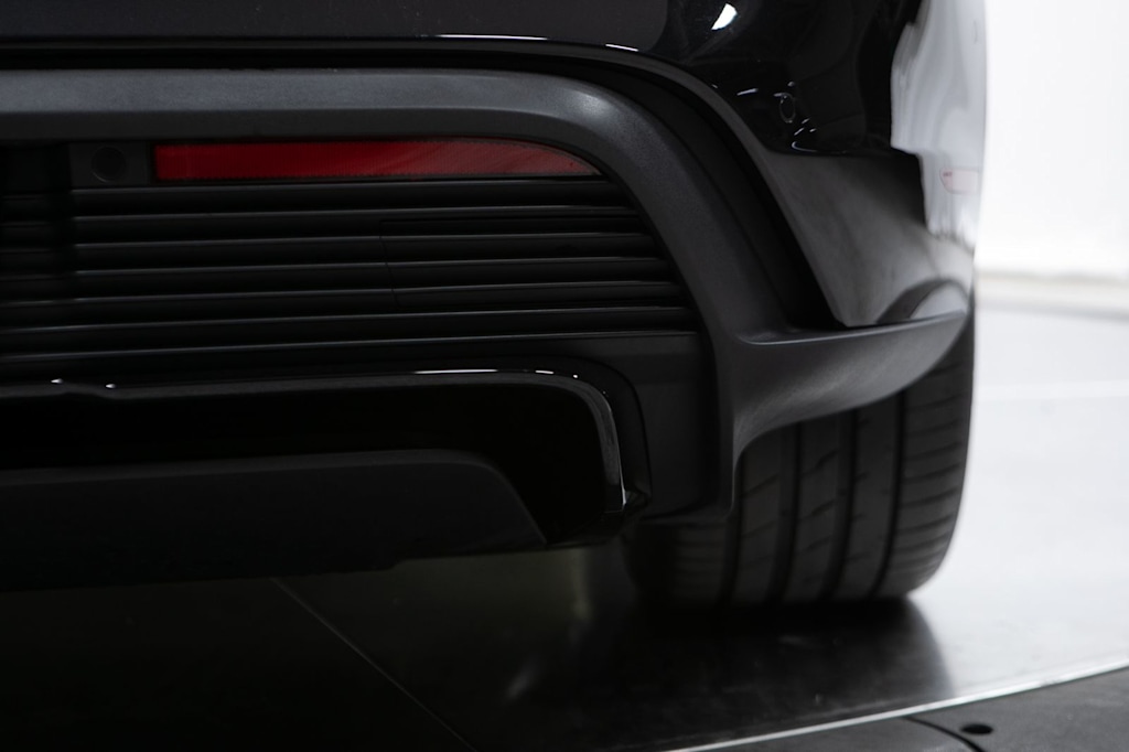 Thumbnail: 2026 Porsche Taycan - 8