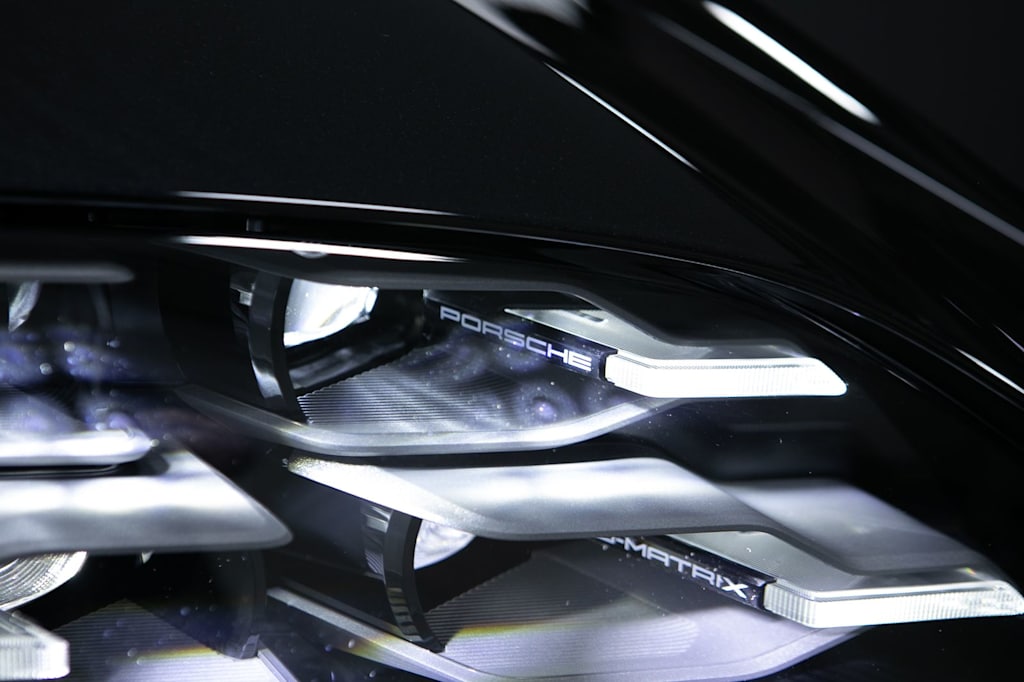 Thumbnail: 2026 Porsche Taycan - 24