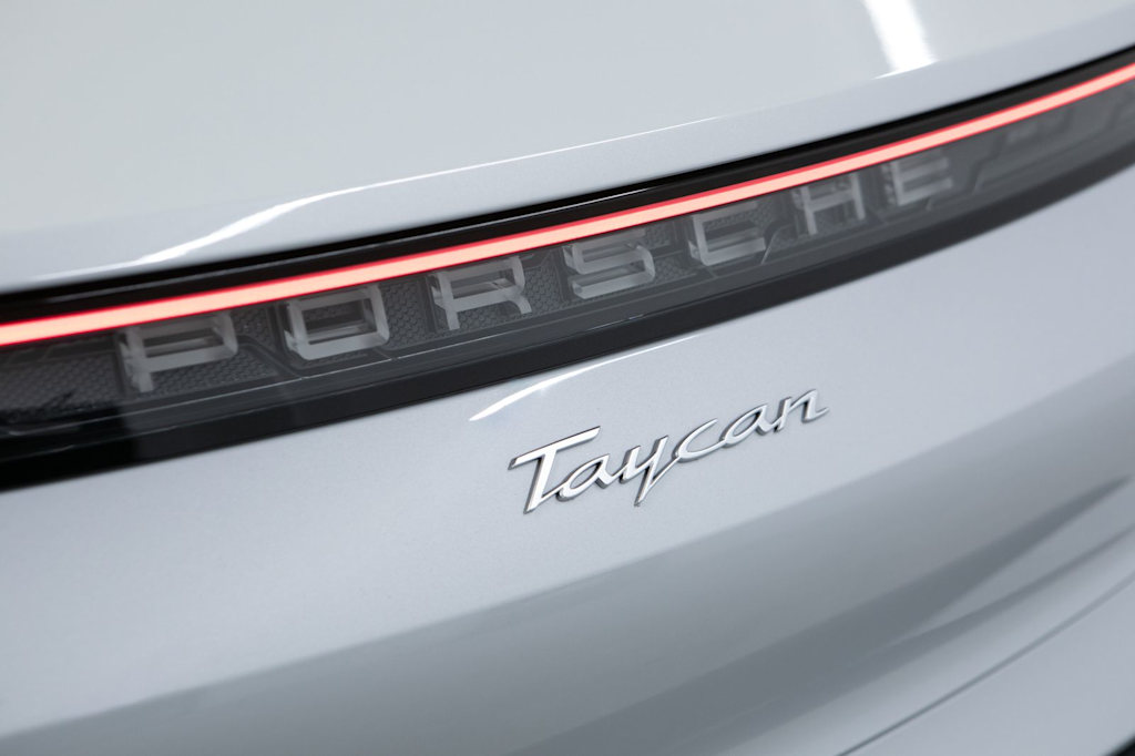 Thumbnail: 2026 Porsche Taycan - 36