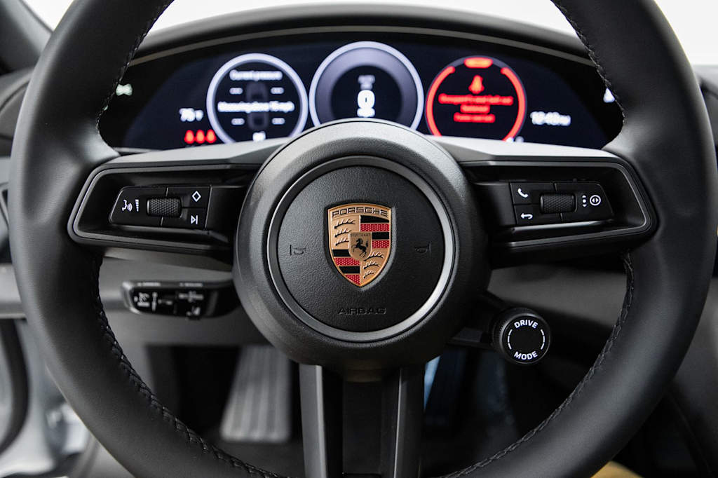 Thumbnail: 2026 Porsche Taycan - 22
