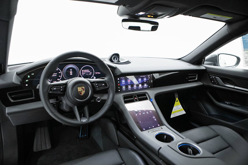 Thumbnail: 2026 Porsche Taycan - 7