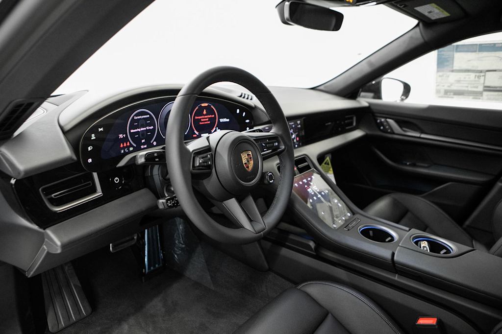 Thumbnail: 2026 Porsche Taycan - 2