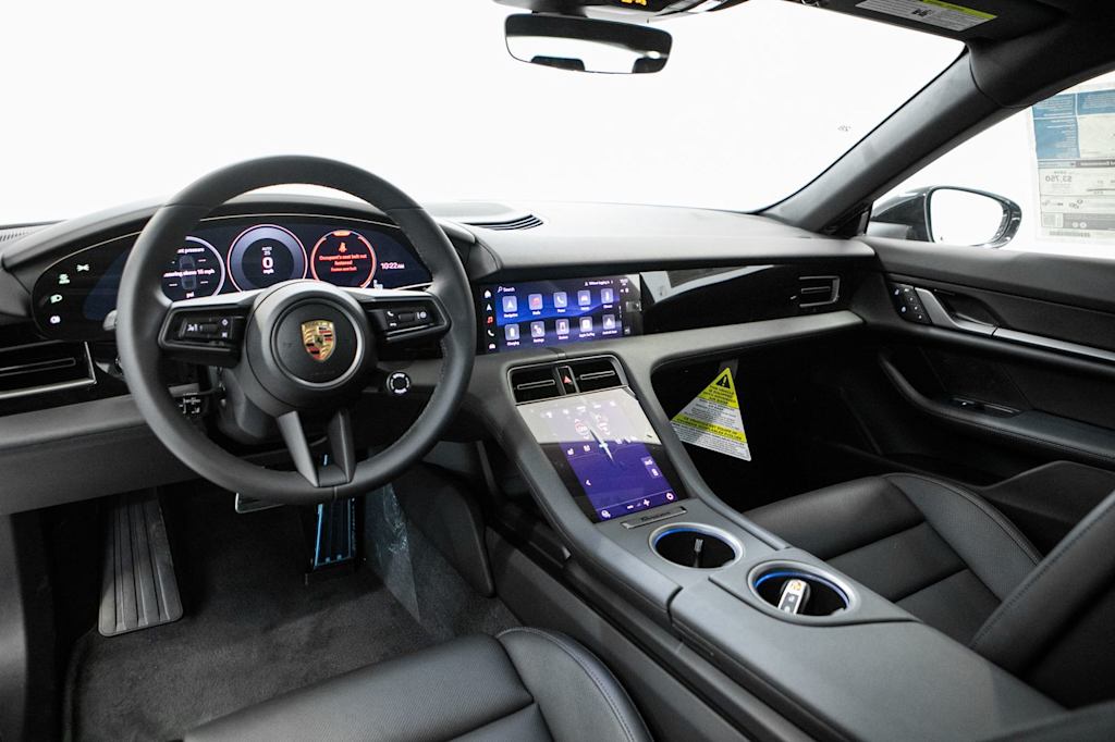 Thumbnail: 2026 Porsche Taycan - 7