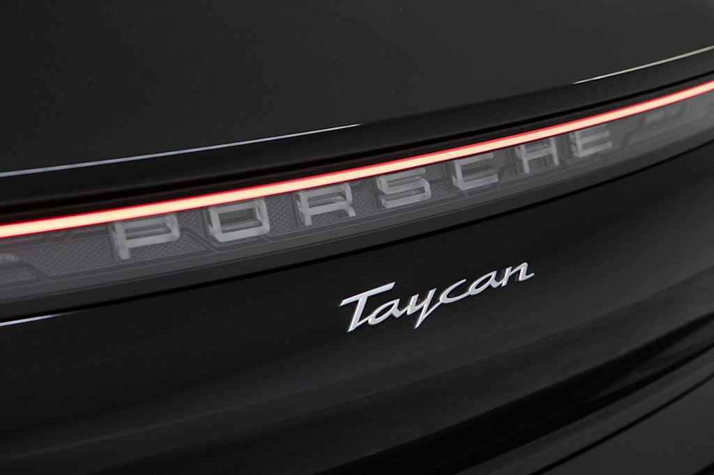 Thumbnail: 2026 Porsche Taycan - 36