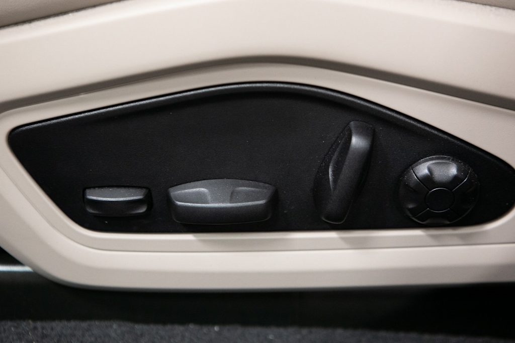 Thumbnail: 2024 Porsche Taycan - 22