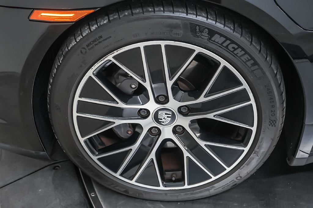 Thumbnail: 2022 Porsche Taycan - 24
