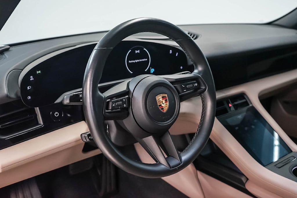 Thumbnail: 2022 Porsche Taycan - 2