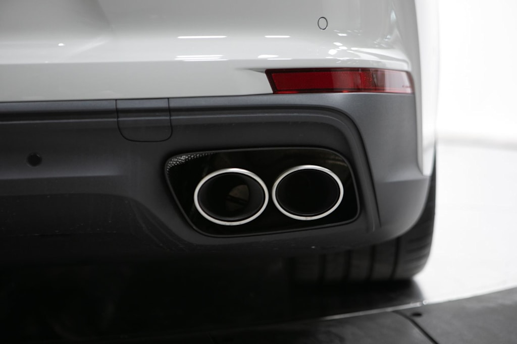 Thumbnail: 2026 Porsche Panamera - 22