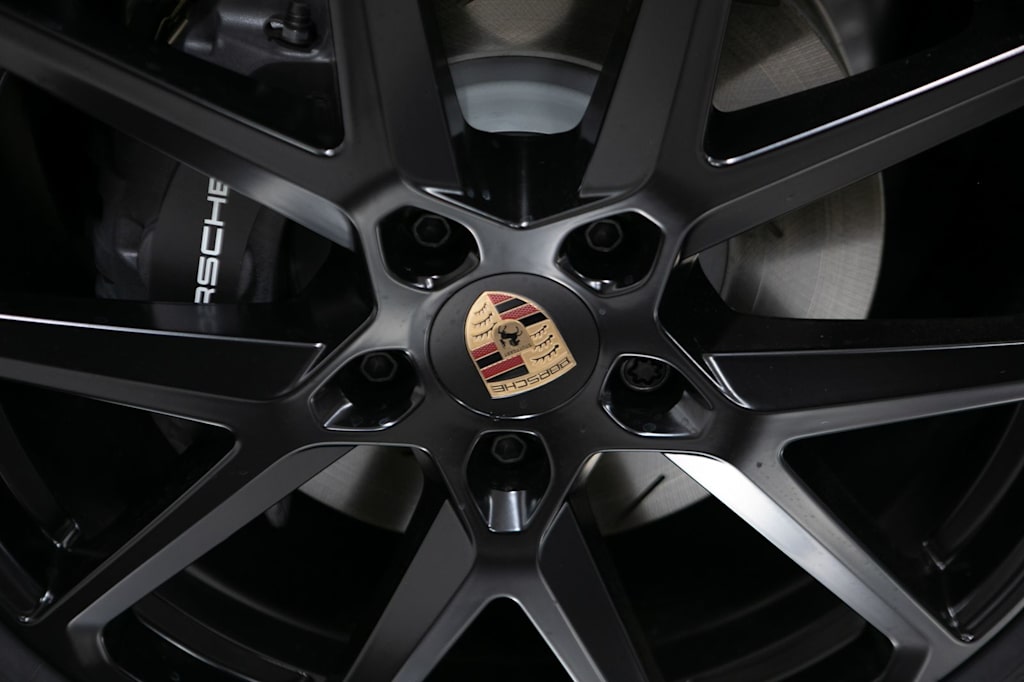 Thumbnail: 2026 Porsche Panamera - 6