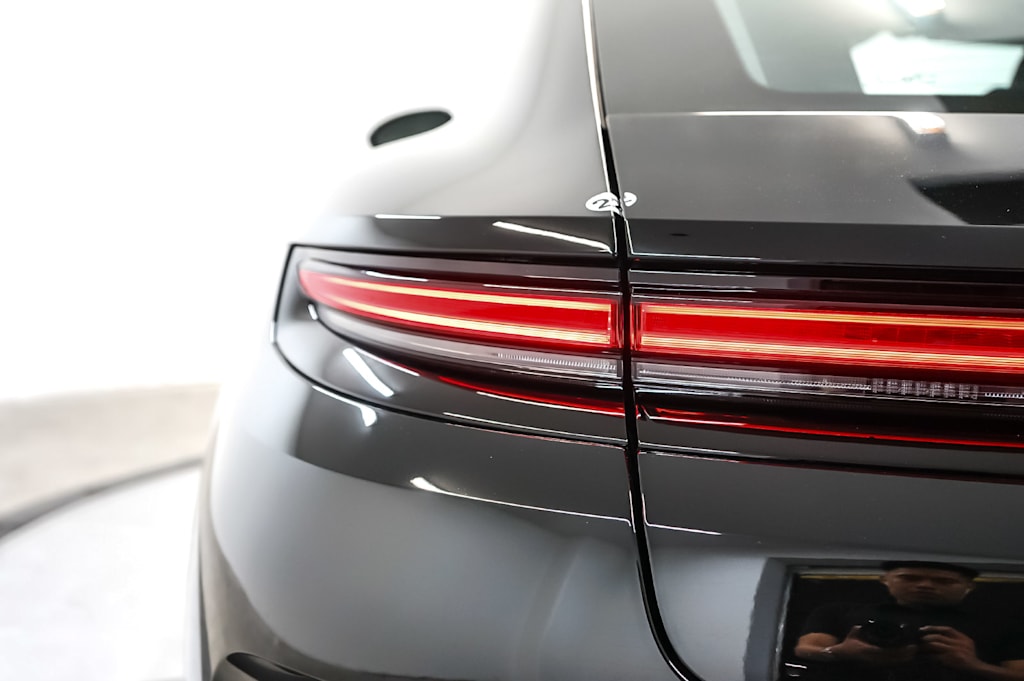 Thumbnail: 2026 Porsche Panamera - 22
