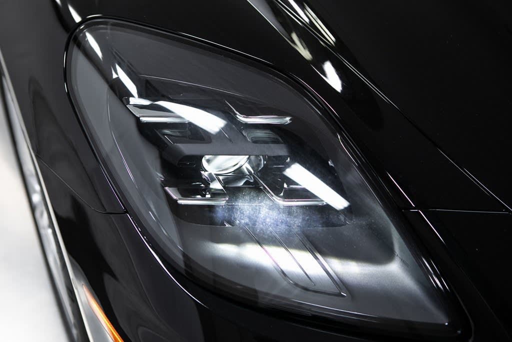 Thumbnail: 2025 Porsche Panamera - 22